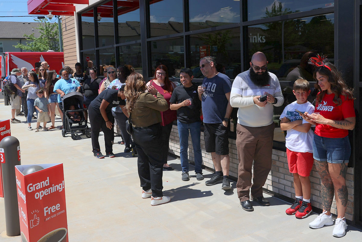 Wawa Soft Opening in Clarksville. (Mark Haynes, Clarksville Online) Wawa Soft Opening in Clarksville. (Mark Haynes, Clarksville Online)