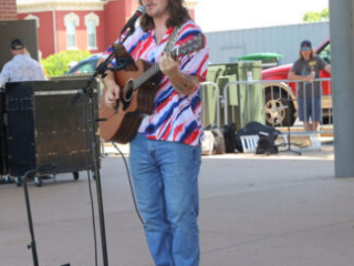 Rising Tennessee Artist Bryant Lemons Impresses Fans at America's 250th Event. (Mark Haynes, Clarksville Online) Rising Tennessee Artist Bryant Lemons Impresses Fans at America's 250th Event. (Mark Haynes, Clarksville Online)