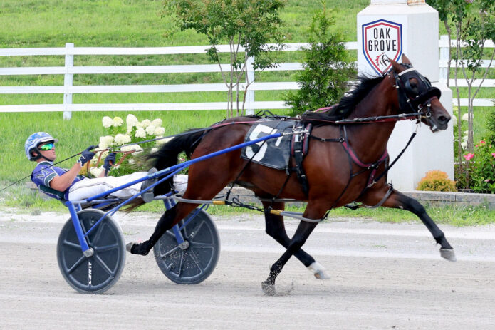 Oak Grove Racing, Gaming & Hotel kicks off final three days of racing with Thrilling Monday Card. (Mark Haynes, Clarksville Online)