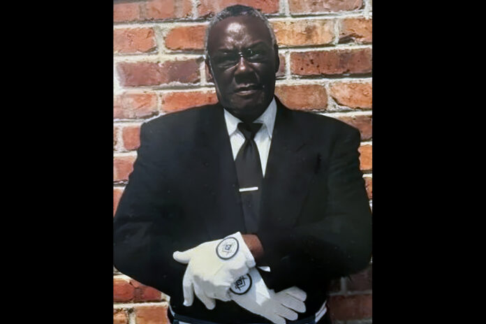 Robert Dennis Kizer