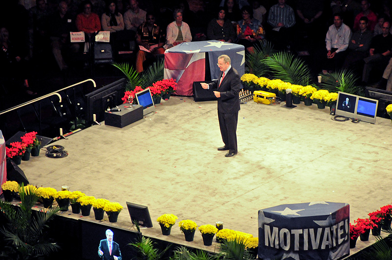 Steve Forbes, the chief executive officer of Forbes Inc., speaks to an audience of about 17,000 on how to motivate at a Get Motivated Seminar held at Nashville’s Bridgestone Arena, Oct. 17th. Among the large crowd were 196 Strike Soldiers and Leaders from the 2nd Brigade Combat Team, 101st Airborne Division (Air Assault). (U.S. Army photo by Sgt. Joe Padula, 2nd BCT PAO, 101st Abn. Div.) Steve Forbes, the chief executive officer of Forbes Inc., speaks to an audience of about 17,000 on how to motivate at a Get Motivated Seminar held at Nashville’s Bridgestone Arena, Oct. 17th. Among the large crowd were 196 Strike Soldiers and Leaders from the 2nd Brigade Combat Team, 101st Airborne Division (Air Assault). (U.S. Army photo by Sgt. Joe Padula, 2nd BCT PAO, 101st Abn. Div.)