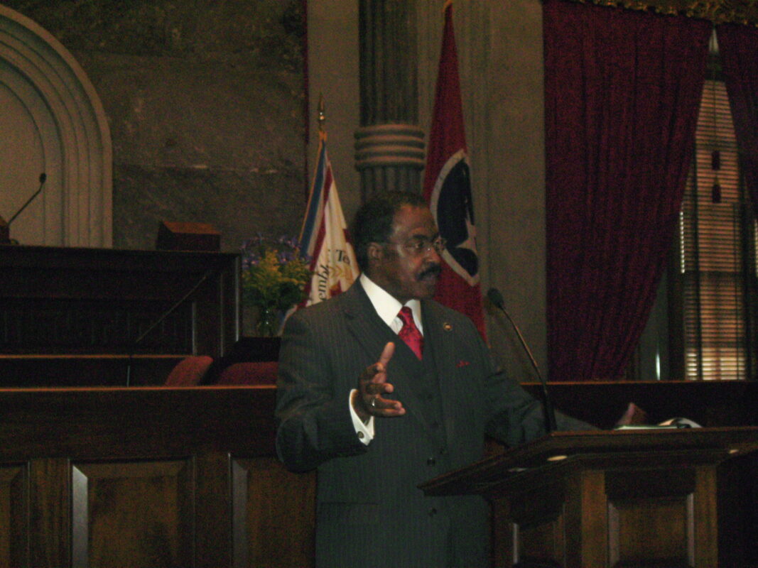 Rep. John Deberry addresses delegates Rep. John Deberry addresses delegates