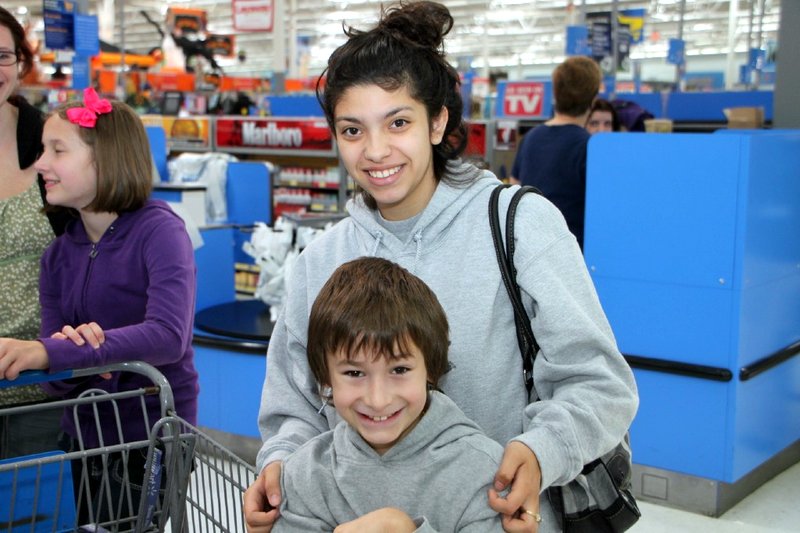 Nearly 100 Children get a Shopping Spree from the Clarksville Police Union. (Photo by CPD-Jim Knoll) Nearly 100 Children get a Shopping Spree from the Clarksville Police Union. (Photo by CPD-Jim Knoll)