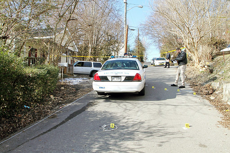 Officers Processing the Crime scene. (Photo by CPD-Jim Knoll) Officers Processing the Crime scene. (Photo by CPD-Jim Knoll)