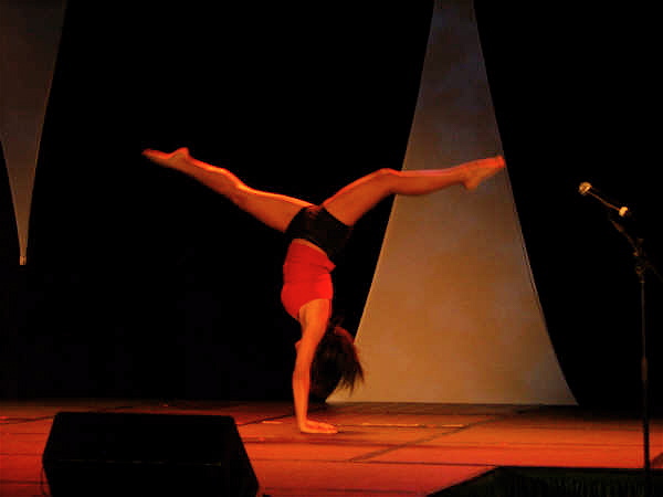 Miss Puerto Rico in gymnastic dance Miss Puerto Rico in gymnastic dance