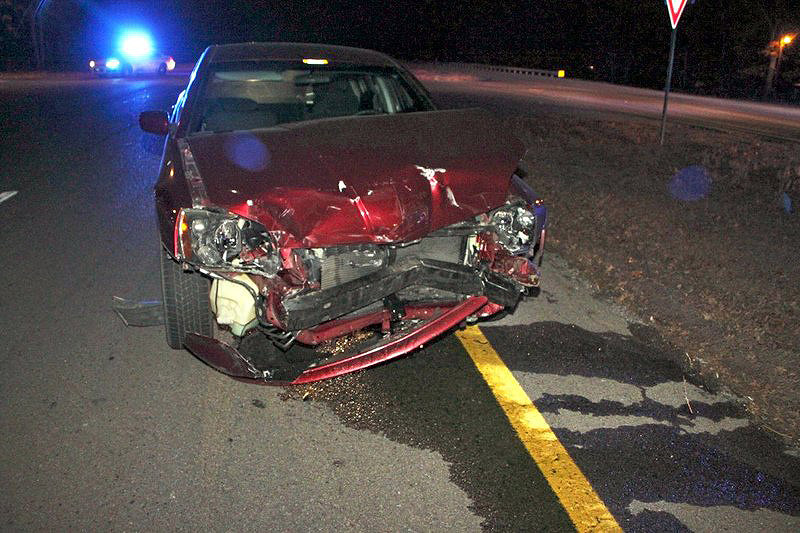 2006 Mitsubishi Galant crashed into a 2000 Lincoln LS on Purple Heart Highway. The Lincoln rolled through a stop sign and into the path of the oncoming Galant. 2006 Mitsubishi Galant crashed into a 2000 Lincoln LS on Purple Heart Highway. The Lincoln rolled through a stop sign and into the path of the oncoming Galant.