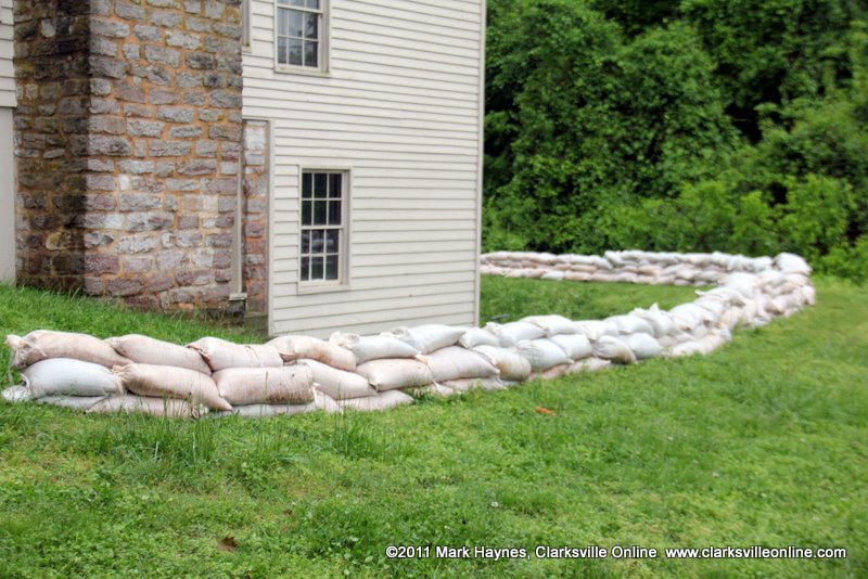 A line of sandbags protecting the base of the Surrender House / Dover Hotel. A line of sandbags protecting the base of the Surrender House / Dover Hotel.