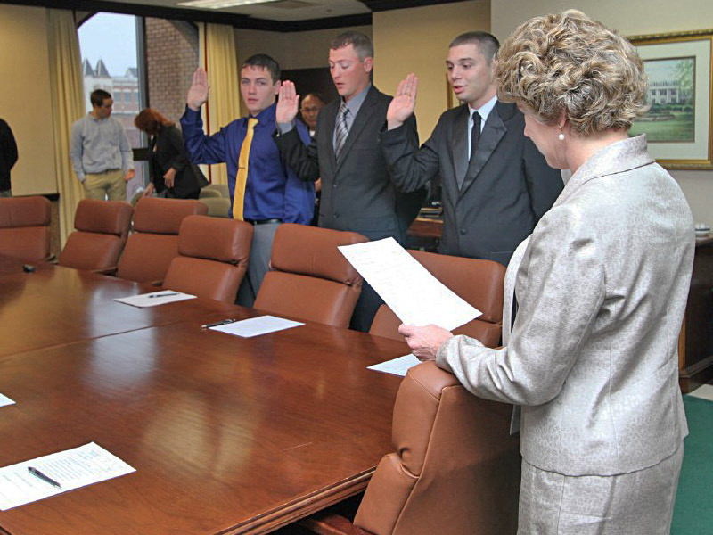 Clarksville Police Department swears in Six New Officers (Photo by CPD-Jim Knoll) Clarksville Police Department swears in Six New Officers (Photo by CPD-Jim Knoll)