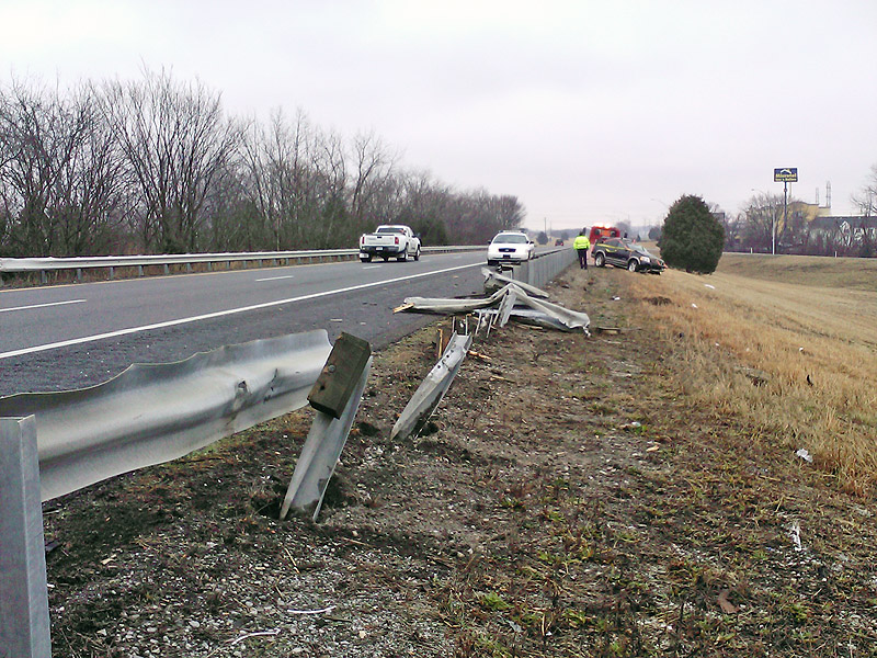 2004 Ford Explorer Crashed on Interstate 24. (Photo by CPD Officer Coz Minetos) 2004 Ford Explorer Crashed on Interstate 24. (Photo by CPD Officer Coz Minetos)