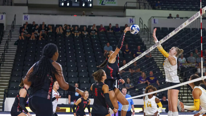 Austin Peay State University Volleyball Faces Bowling Green, Xavier and Saint Louis in Cincinnati. (Madison Harrigan, APSU Sports Information)